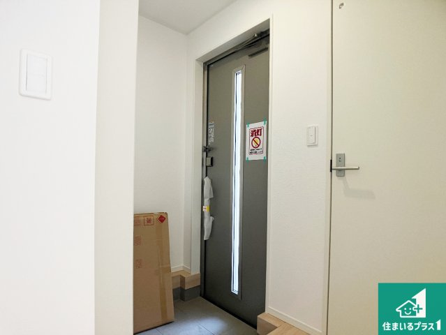 姫路市網干区垣内南町　第2期　新築一戸建ての玄関|シューズボックスにはたくさんの靴が収納できるので玄関周りはいつもスッキリ！ご家族が増えても安心！