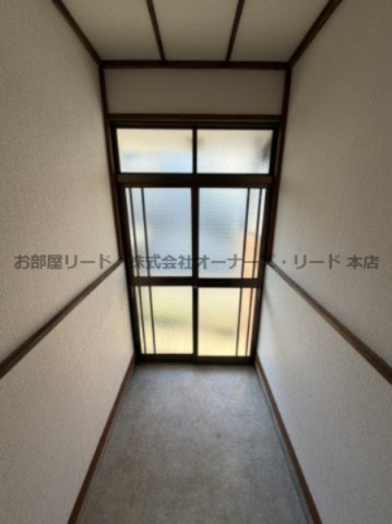 石橋貸家（南3丁目）の玄関