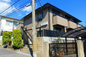 山麓荘の画像