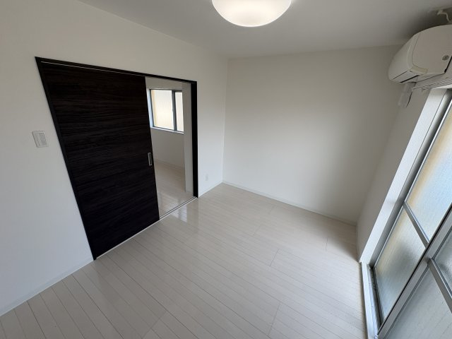 ラムール鈴蘭台南の子供部屋
