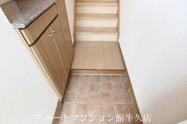 モダン・エディフィスⅡの玄関