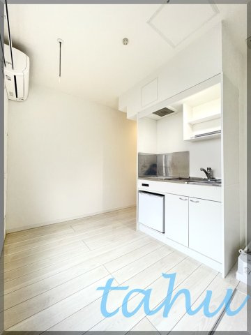杉並区和泉４丁目の賃貸マンションの居間・リビング