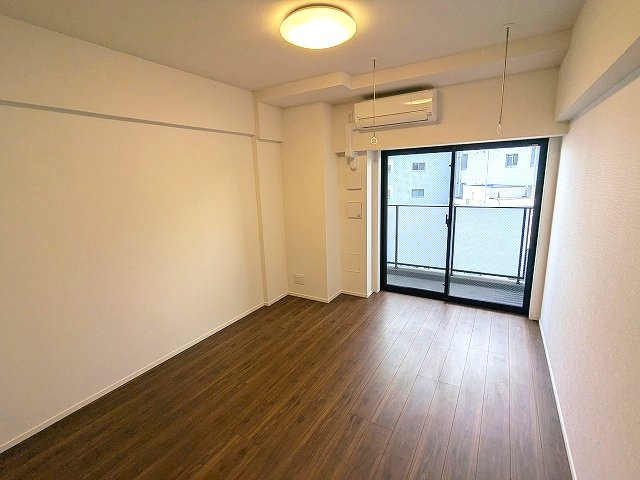 Renaissance Court浅草の設備|南向き、角部屋、インターネット無料、取り外し可能な室内物干し設備付です