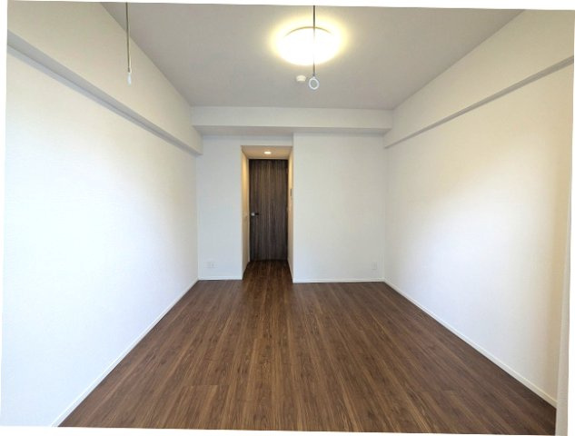 Renaissance Court浅草の内装|南向き、角部屋、インターネット無料、取り外し可能な室内物干し設備付です