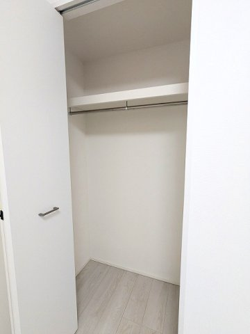 DUE NIPPORI Ⅲの設備|4帖洋室のクローゼット