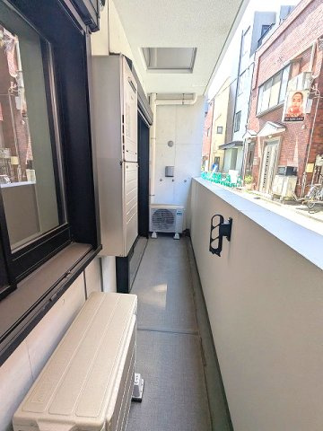DUE NIPPORI Ⅲの設備|1Fバルコニー、洗濯物干せます
