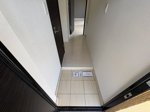 ラムール鈴蘭台南の玄関