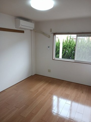 【内装】 | サンシティ臼井Ａ | 明るい室内です