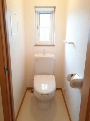 ウエストファーム　カタカミのトイレ|清潔感のあるトイレです