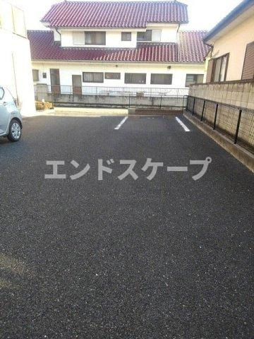 セントラルヴィレッジの駐車場|高崎、前橋のお部屋探しはエンドスケープまで！お客様の理想お聞かせ下さい♪