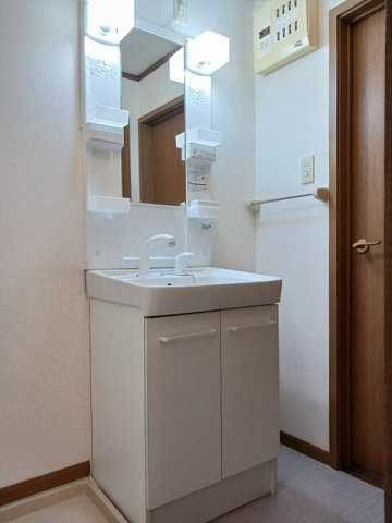 【洗面所】 | サンシティ臼井 | コンパクトで使いやすい洗面所