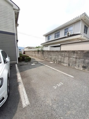 【駐車場】 | クレストール飛天Ｂ | 駐車場です