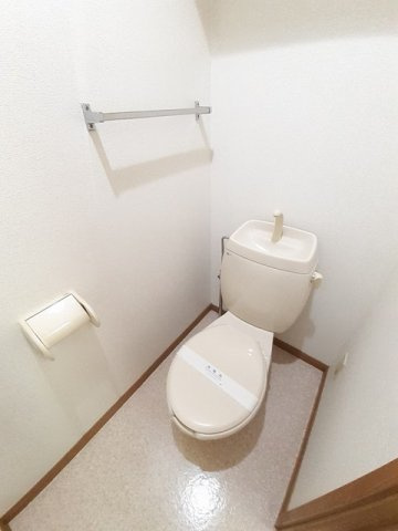 サンシティ東新田Ａのトイレ|落ち着いたトイレです