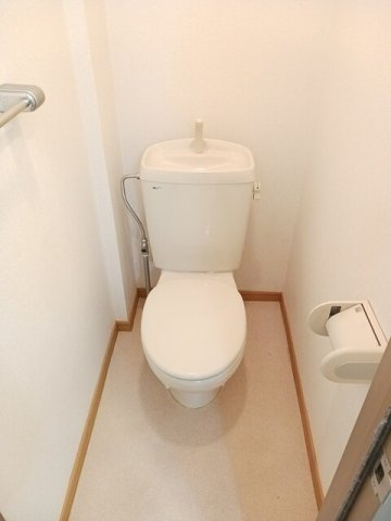 【トイレ】 | サンシティ臼井Ａ | シンプルで使いやすいトイレです