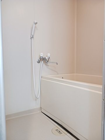 【浴室】 | サンシティ臼井Ａ | コンパクトで使いやすいお風呂です