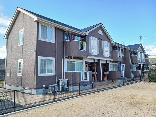 【外観】 | カルティエ・シャルマン | 落ち着いた雰囲気の外観です