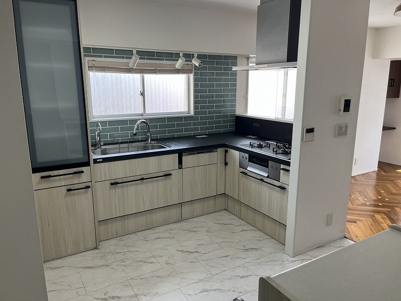 須藤ハイツの居間・リビング