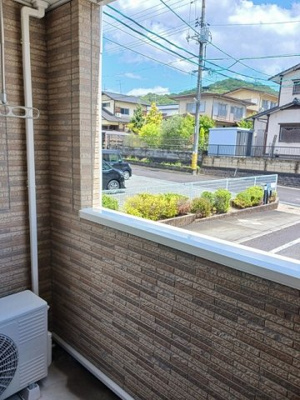 【バルコニー】 | グレースフル・レジデンスⅢ | バルコニーからの眺めを楽しみながら食事をしませんか