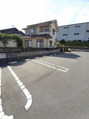 【駐車場】 | プリムラ | カースペースがあります