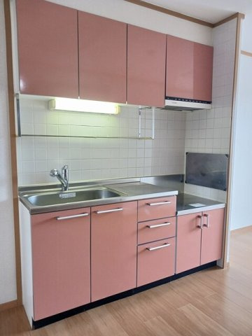 グラン　ノーバＤ棟のキッチン|コンパクトなキッチンで掃除もラクラク