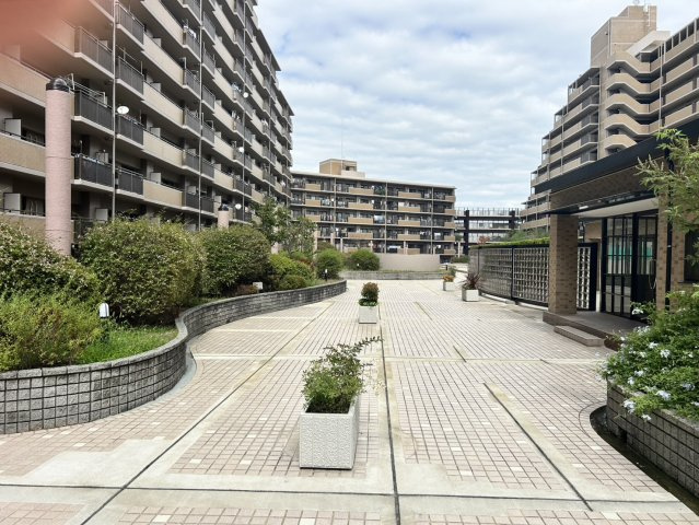 朝日プラザCITYウエストヒル神戸F棟の中庭|中庭