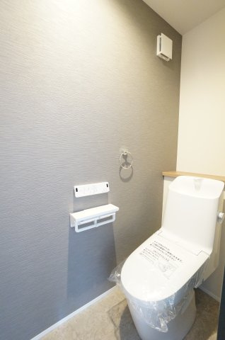 半田市乙川向田町　6号棟のトイレ|1階2階にトイレがあり、家族の朝の身支度時間もスムーズに！温水洗浄便座で冬は暖かく快適です！！