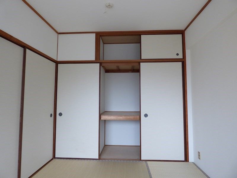メープル御影中町の収納