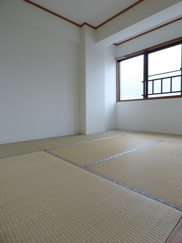 メープル御影中町の和室