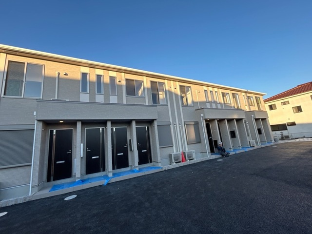 府中市朝日町１丁目のアパートの駐車場
