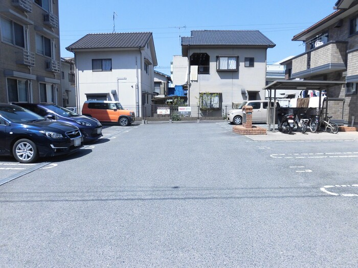 Villa Primvera Ⅱ棟の駐車場