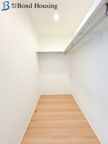太陽光標準設置の建売住宅　美穂が丘　全18区画分譲　18号棟の洋室