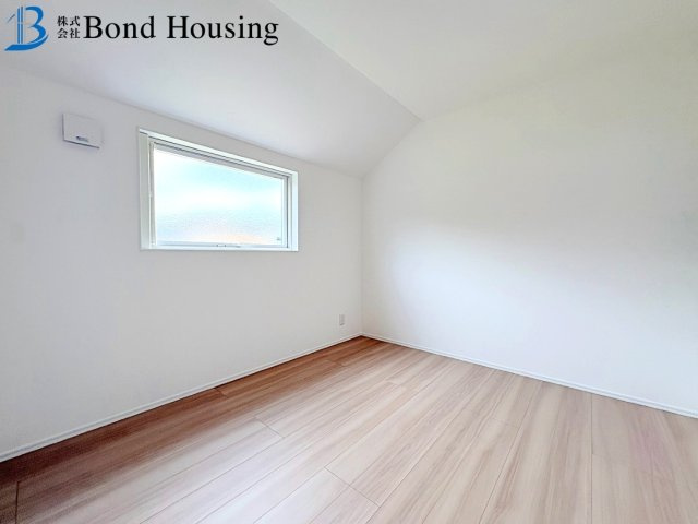 太陽光標準設置の建売住宅　美穂が丘　全18区画分譲　18号棟の洋室