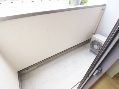 【バルコニー】 | スウィートメモリー | 外からの目が気にならないバルコニーで洗濯物が干せます
