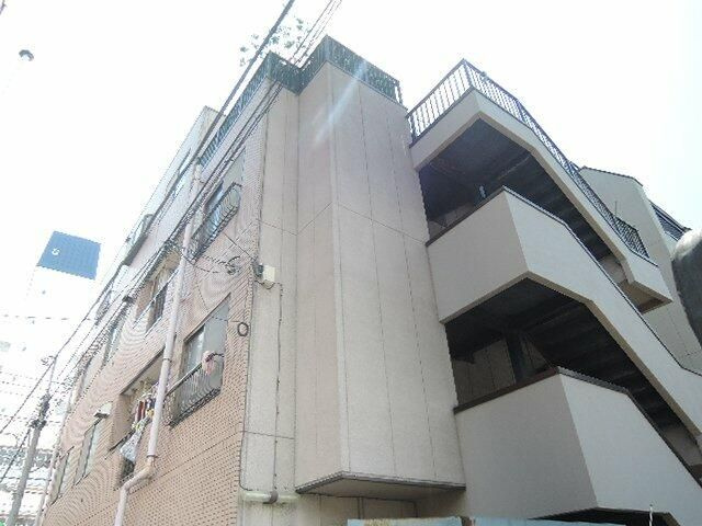 大塚ビルの外観