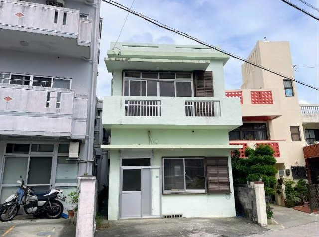 浦添市牧港1丁目中古戸建の外観|落ち着いた雰囲気の外観です