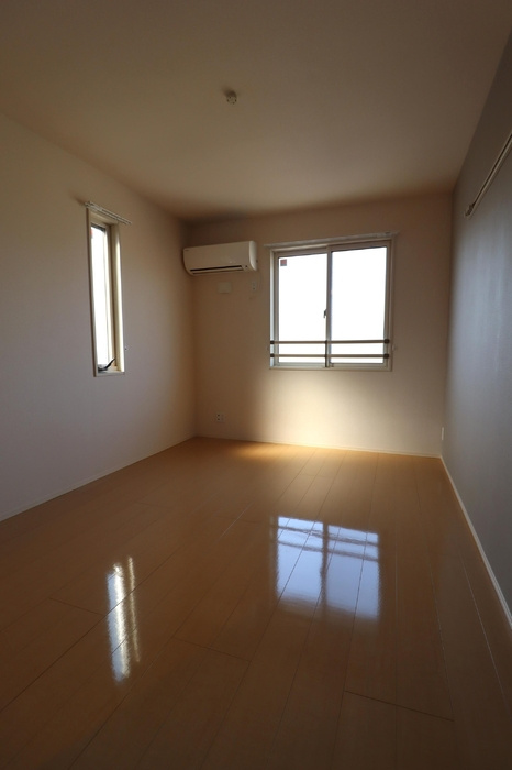 府中市日新町２丁目のアパートの寝室|※他部屋参考写真