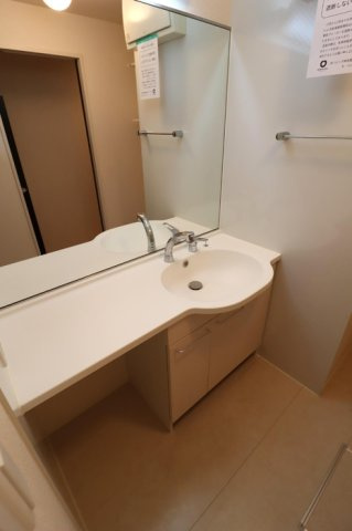府中市日新町２丁目のアパートの洗面所|※他部屋参考写真
