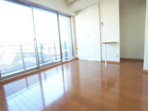 新宿区中落合２丁目の賃貸マンションの居間・リビング