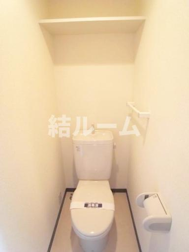 新宿区中落合２丁目の賃貸マンションのトイレ