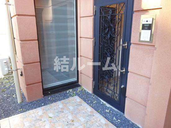文京区大塚５丁目の賃貸マンションのエントランス