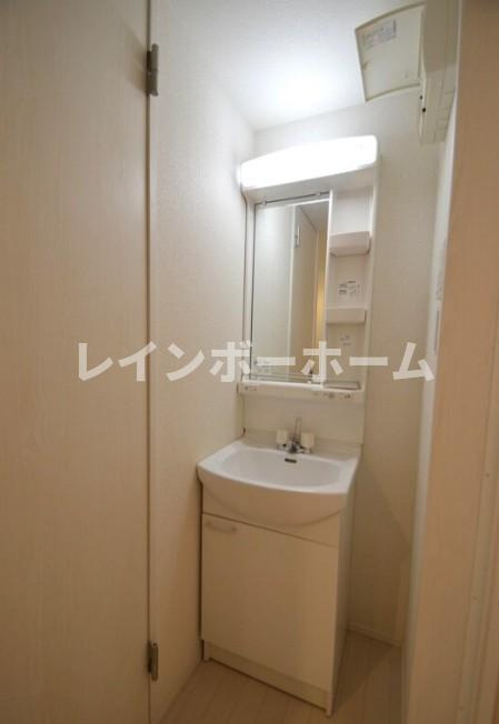 グリシーヌ岩槻本町の独立洗面台