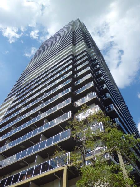 Ｂｒｉｌｌｉａ　Ｔｏｗｅｒ　ＫＡＷＡＳＡＫＩ