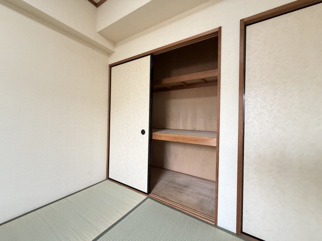 クレール帝塚山の収納
