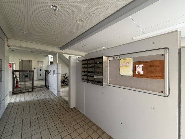 クレール帝塚山のエントランス