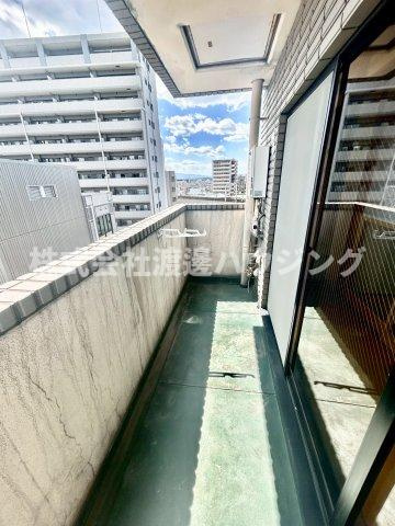 ジョイフル寝屋川のバルコニー