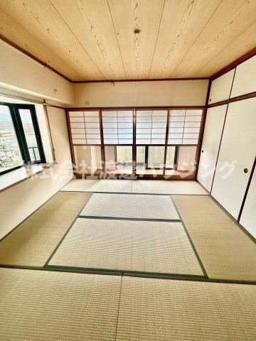 ジョイフル寝屋川の和室