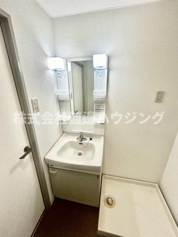 ジョイフル寝屋川の洗面所
