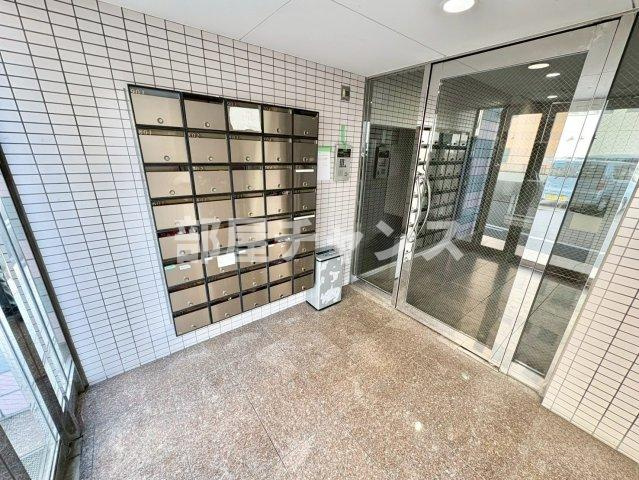 桜マンションのエントランス
