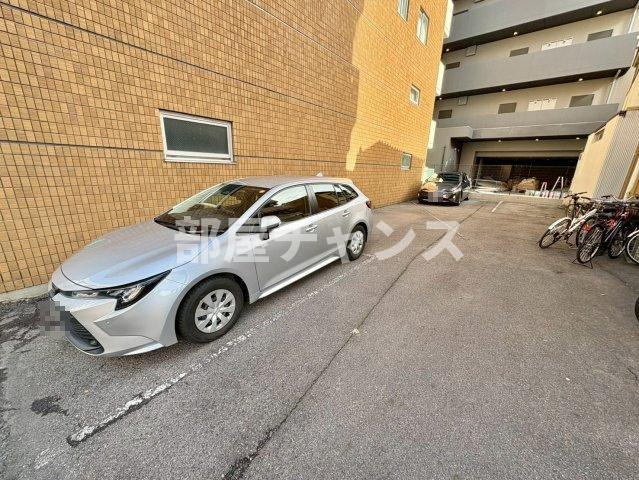 桜マンションの駐車場
