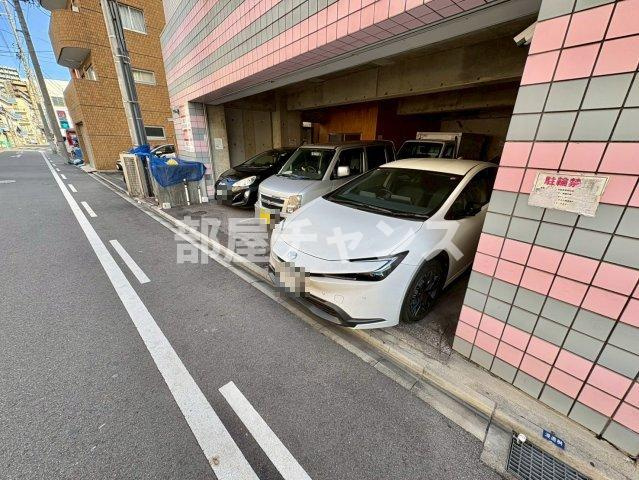 桜マンションの駐車場